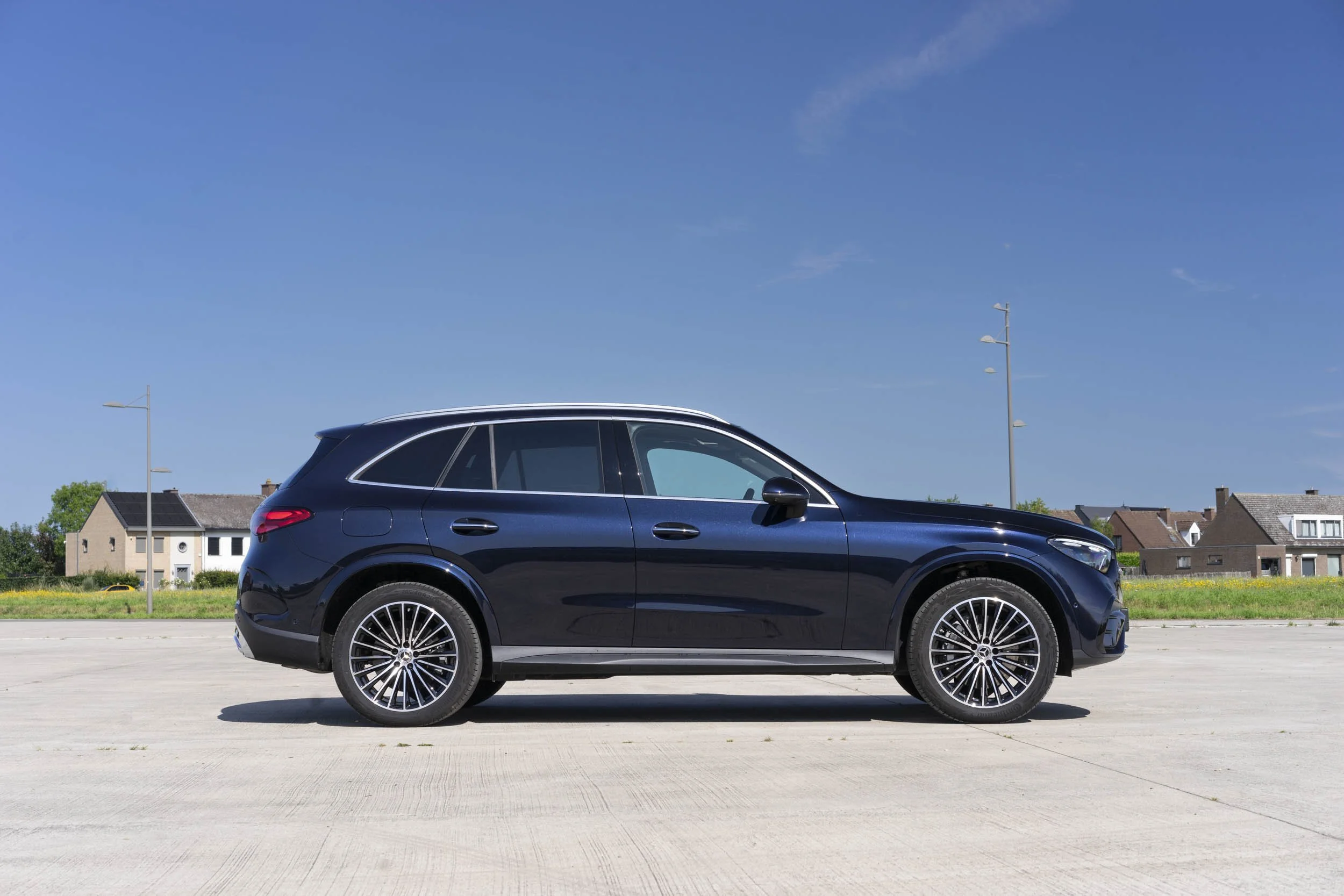 2023 Mercedes-Benz GLC 400e, Surprisingly Fast — Car Journalism